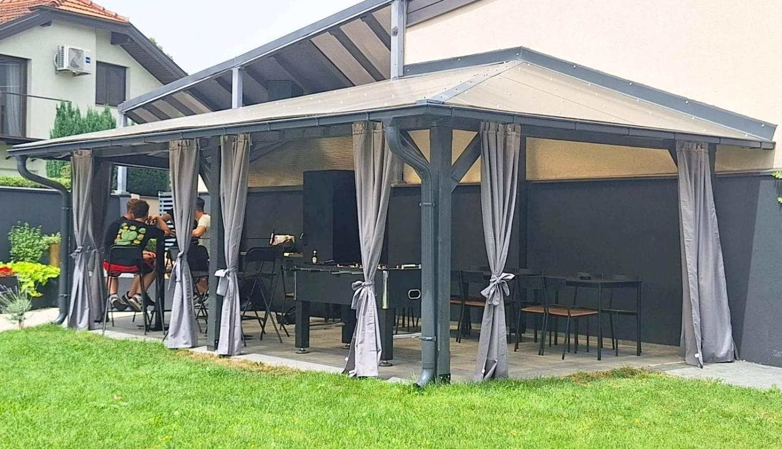 Arcobaleno Apartments & Rooms Varazdin Ngoại thất bức ảnh